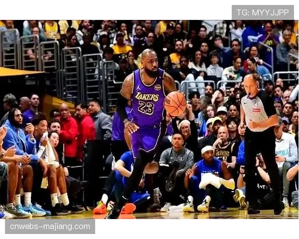 湖人第三节崩盘遭独行侠逆转,詹姆斯空砍三双 湖人第三节崩盘遭独行侠逆转,詹姆斯空砍三双